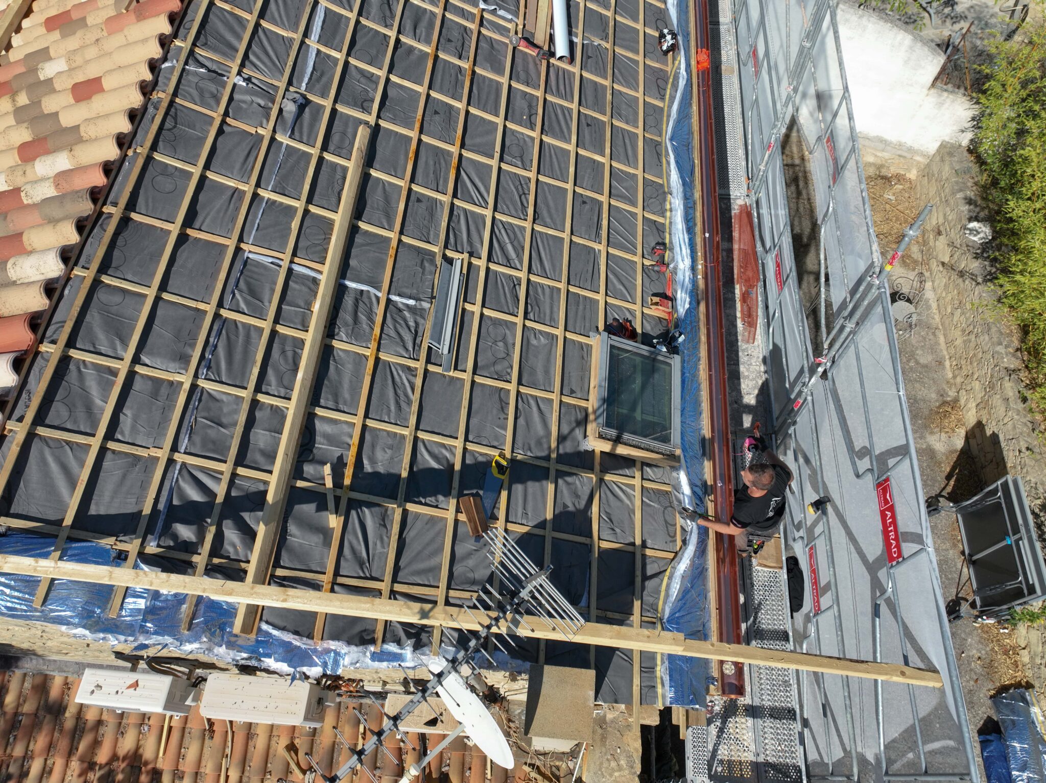 Service-tuiles-solaires-Marseille